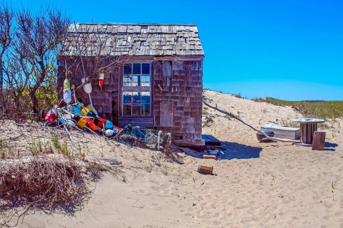 12216 - Beautiful Views Of Cape Cod Bay Access To Private Beach Easy Access To P-Town Truro Eksteriør billede