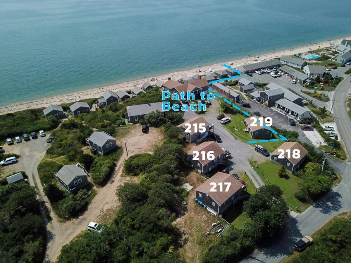 12216 - Beautiful Views Of Cape Cod Bay Access To Private Beach Easy Access To P-Town Truro Eksteriør billede